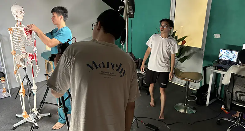 hình ảnh quay video cho kênh Tiktok KINGTECH