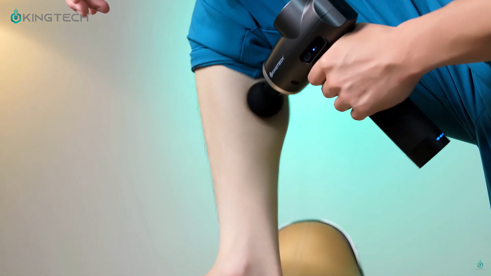 Cách dùng súng massage hỗ trợ đau khớp gối
